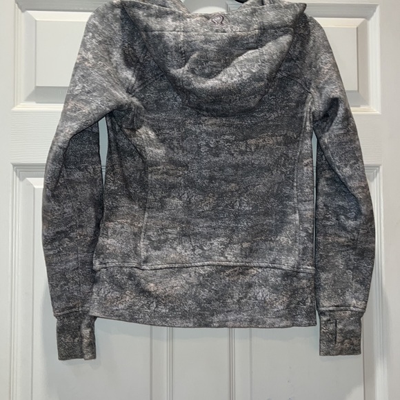 Lululemon scuba - Picture 5 of 5